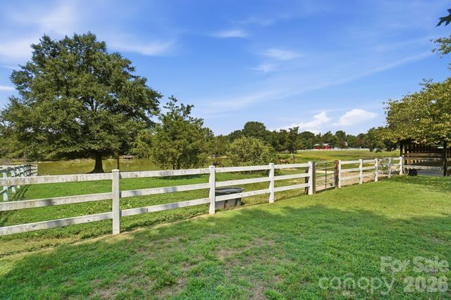 176 Meek Road, Gastonia, NC 28056