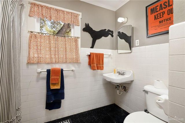 619 S Missouri Avenue, Weslaco, TX 78596