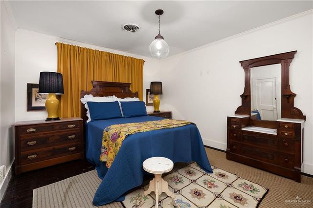 619 S Missouri Avenue, Weslaco, TX 78596