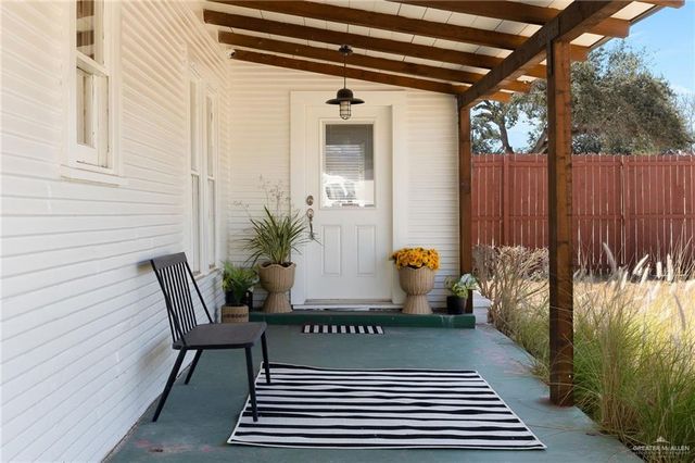 619 S Missouri Avenue, Weslaco, TX 78596