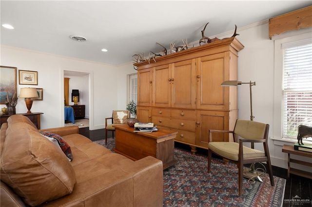 619 S Missouri Avenue, Weslaco, TX 78596