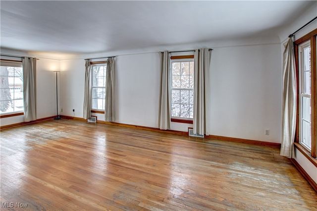 20825 Fairmount Boulevard Boulevard, Shaker Heights, OH 44118