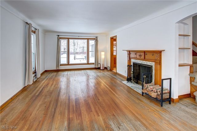 20825 Fairmount Boulevard Boulevard, Shaker Heights, OH 44118