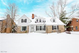 20825 Fairmount Boulevard Boulevard, Shaker Heights, OH 44118