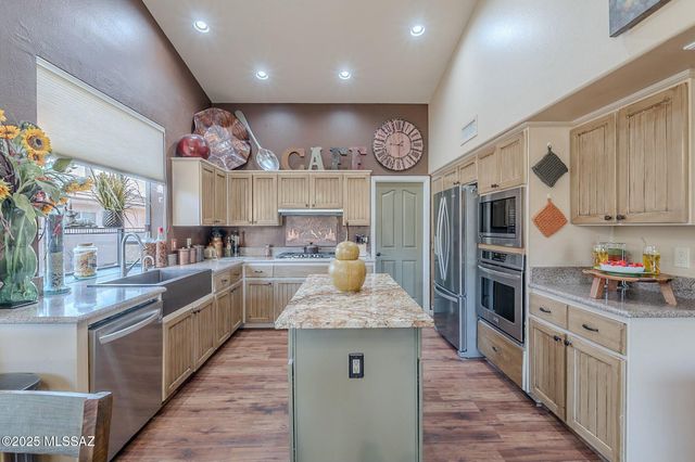 37547 S Canyon Side Drive, Saddlebrooke, AZ 85739