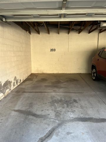 6103 Orchard Lake Road 203, West Bloomfield, MI 48322