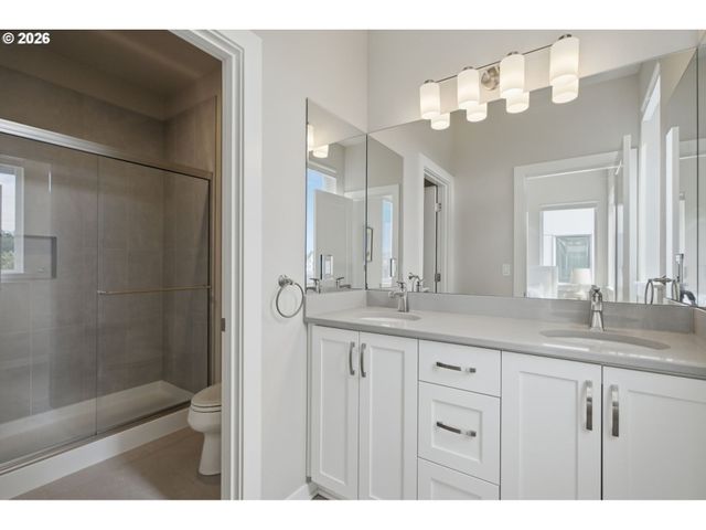 17100 Sw ALBATROSS Ln, Beaverton, OR 97007