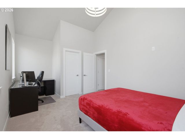 17100 Sw ALBATROSS Ln, Beaverton, OR 97007