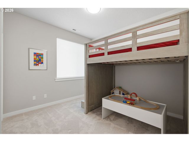 17100 Sw ALBATROSS Ln, Beaverton, OR 97007