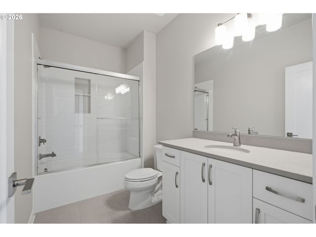 17100 Sw ALBATROSS Ln, Beaverton, OR 97007