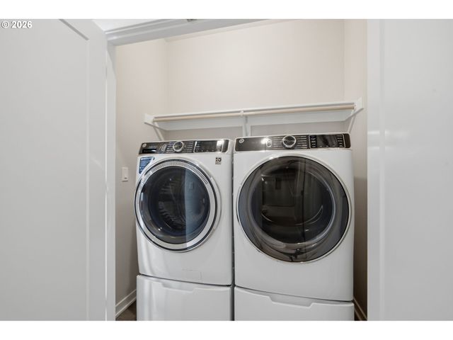 17100 Sw ALBATROSS Ln, Beaverton, OR 97007