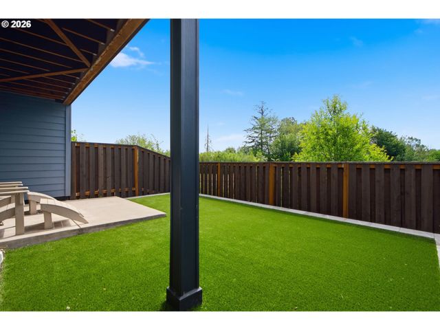 17100 Sw ALBATROSS Ln, Beaverton, OR 97007