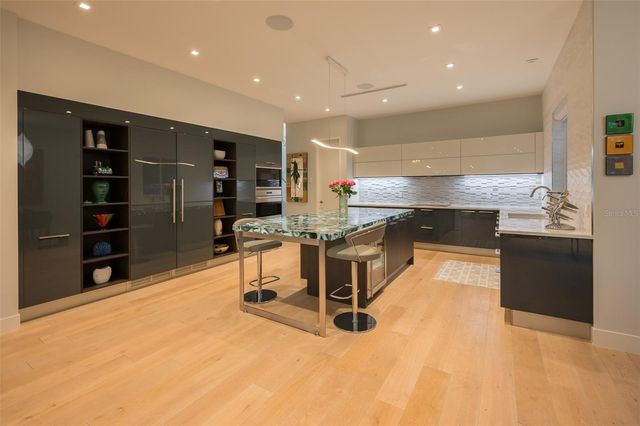 222 MORNINGSIDE DRIVE, Sarasota, FL 34236