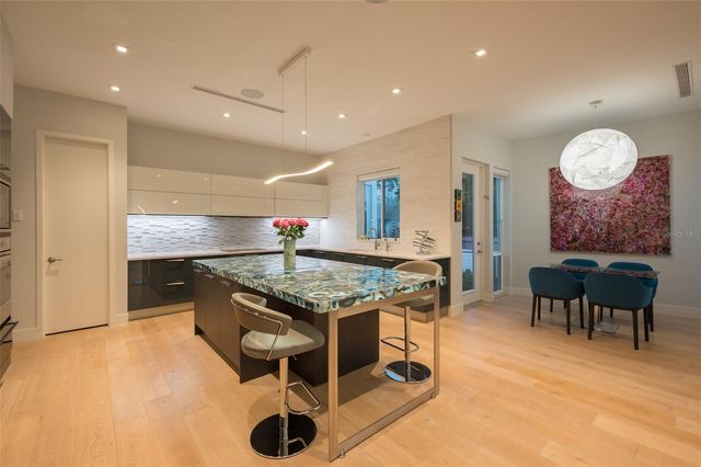 222 MORNINGSIDE DRIVE, Sarasota, FL 34236