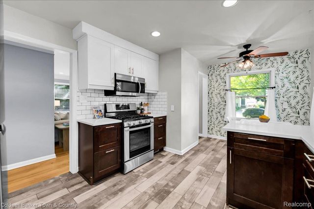 573 Parkland Boulevard, Clawson, MI 48017