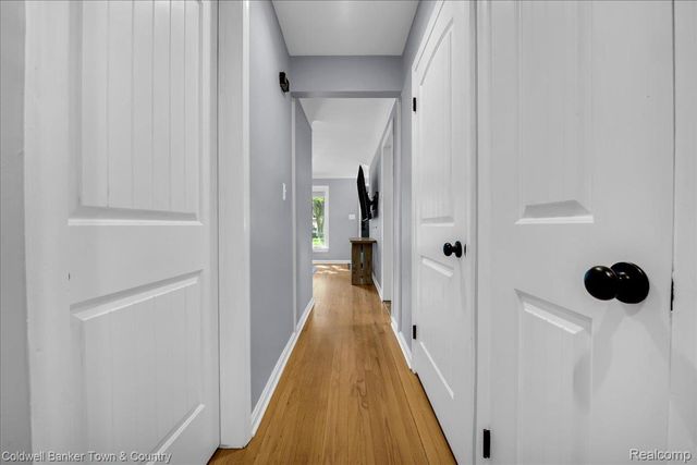 573 Parkland Boulevard, Clawson, MI 48017
