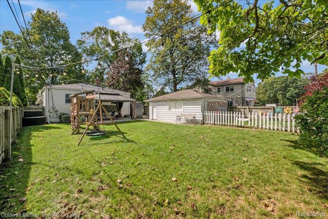 573 Parkland Boulevard, Clawson, MI 48017