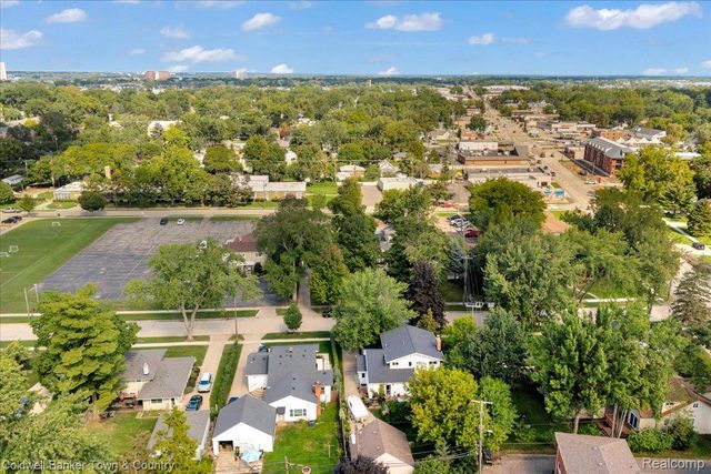 573 Parkland Boulevard, Clawson, MI 48017