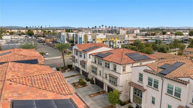 318 S Quadrilateral, Anaheim, CA 92802