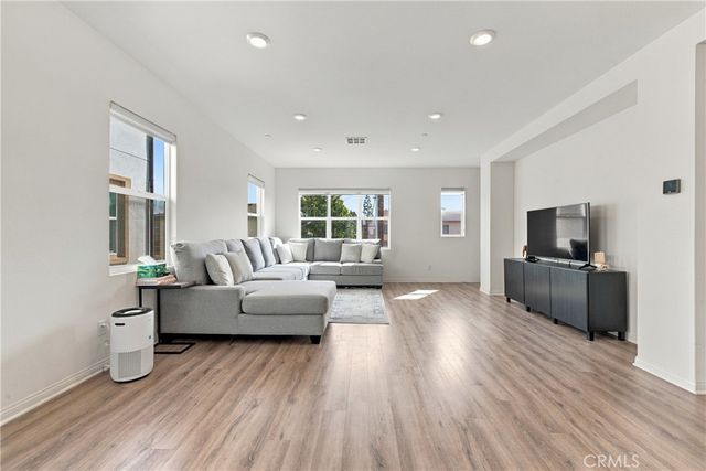 318 S Quadrilateral, Anaheim, CA 92802