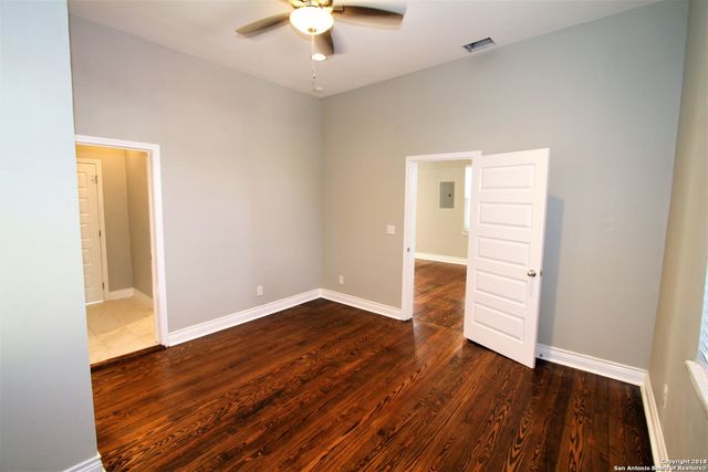 114 OLEANDER ST, San Antonio, TX 78208