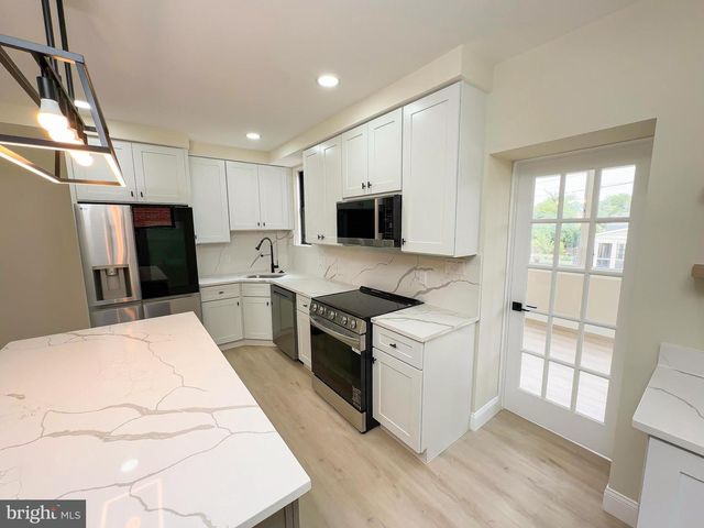 5903 4TH ST NW, Washington, DC 20011