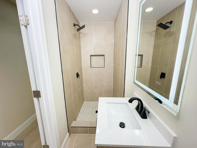 5903 4TH ST NW, Washington, DC 20011