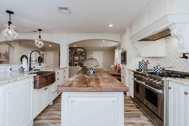 7406 SLEEPY HOLLOW Boulevard, Amarillo, TX 79121