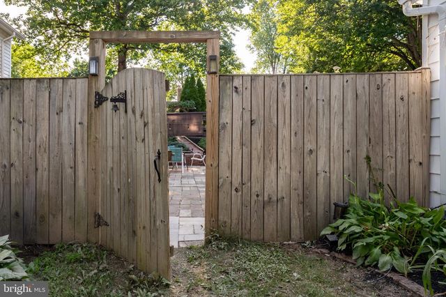 6214 ERMAN ST, Burke, VA 22015