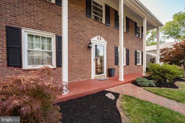 6214 ERMAN ST, Burke, VA 22015