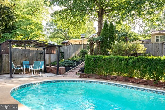 6214 ERMAN ST, Burke, VA 22015
