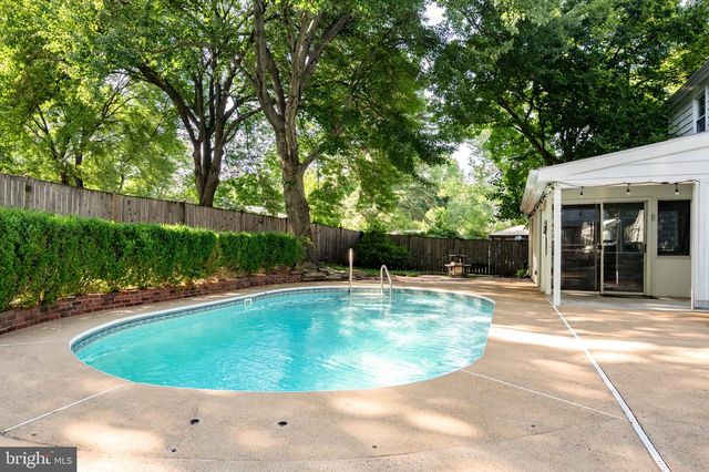 6214 ERMAN ST, Burke, VA 22015