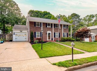 6214 ERMAN ST, Burke, VA 22015