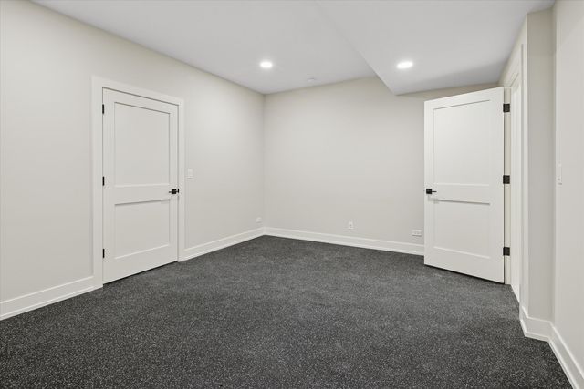 498 W 3rd Avenue, Elmhurst, IL 60126