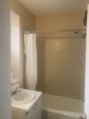 40 Chester Street 12, Boston, MA 02134