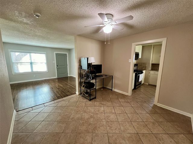 5432 Thomas Lane, River Oaks, TX 76114