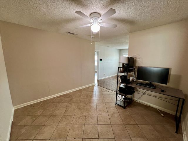 5432 Thomas Lane, River Oaks, TX 76114