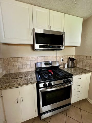 5432 Thomas Lane, River Oaks, TX 76114