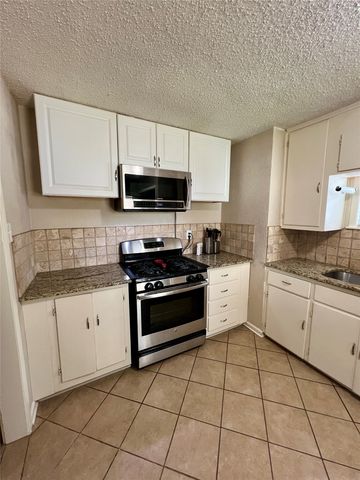 5432 Thomas Lane, River Oaks, TX 76114