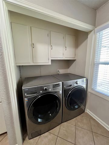 5432 Thomas Lane, River Oaks, TX 76114