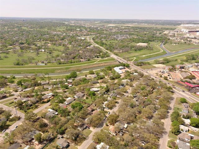 5432 Thomas Lane, River Oaks, TX 76114