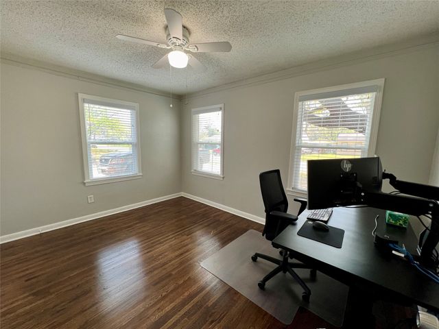 5432 Thomas Lane, River Oaks, TX 76114