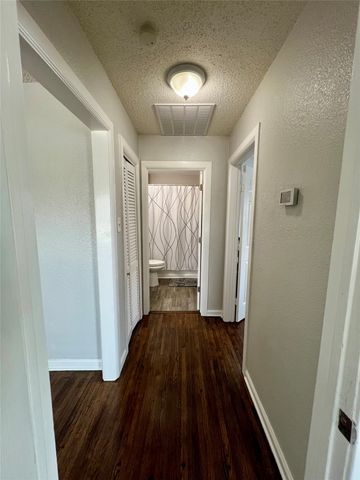 5432 Thomas Lane, River Oaks, TX 76114