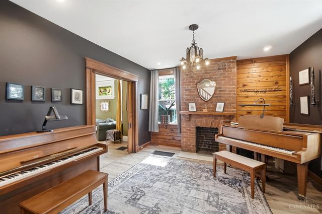 6200 Cortelyou Avenue, Cincinnati, OH 45213