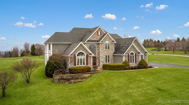 10N800 Highland Trail, Hampshire, IL 60140