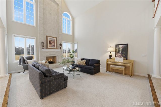 10N800 Highland Trail, Hampshire, IL 60140