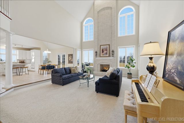 10N800 Highland Trail, Hampshire, IL 60140