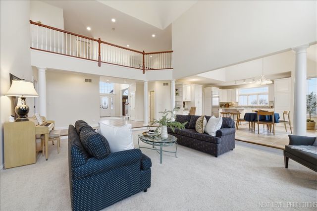 10N800 Highland Trail, Hampshire, IL 60140