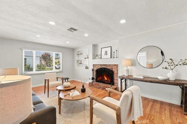 5928 E The Toledo, Long Beach, CA 90803