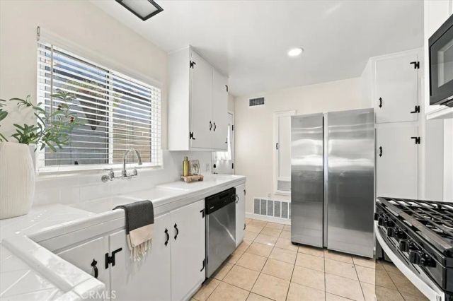 5928 E The Toledo, Long Beach, CA 90803